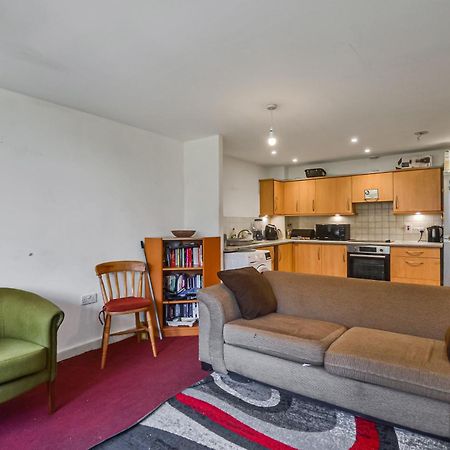 Cosy Room Near Wembley Stadium Λονδίνο Εξωτερικό φωτογραφία